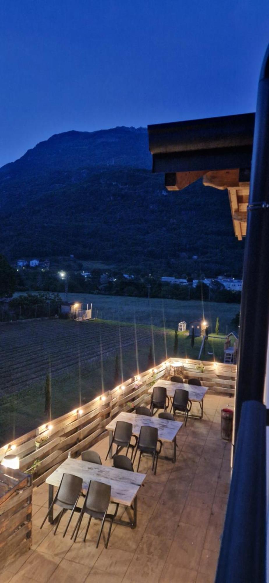 Azienda Agricola Agriturismo I Sei Petali Capo di Ponte Exteriör bild